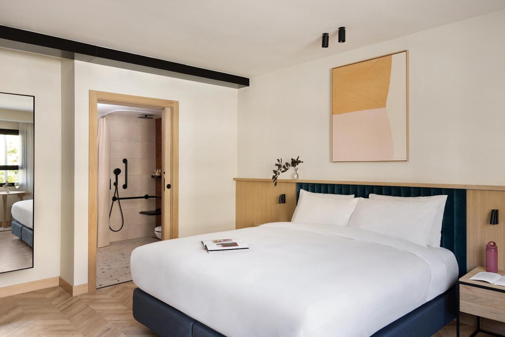 Sonder Sofia Aparthotel Madrid Exterior photo